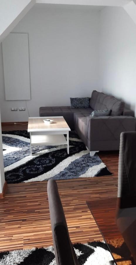 Cazin Centar Cuprija Apartment Exterior photo